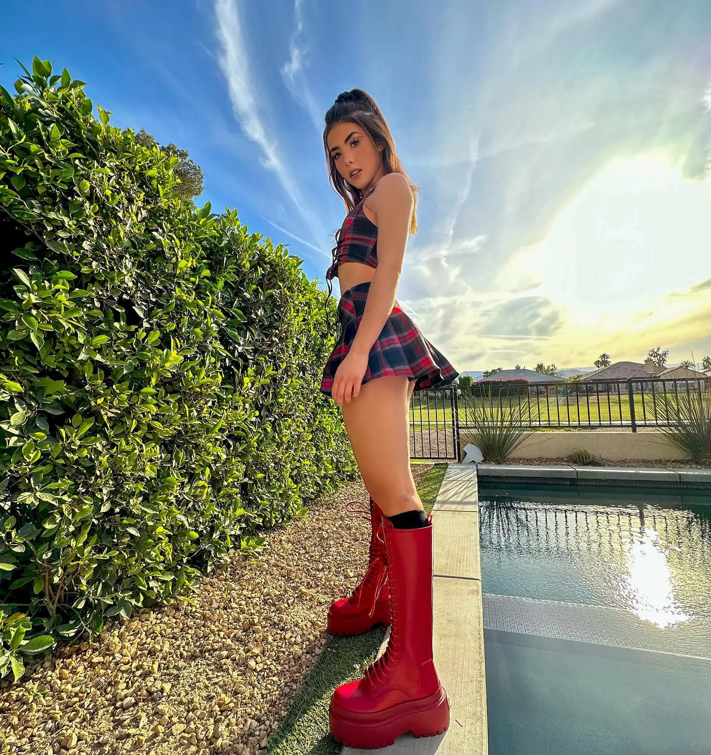 Andrea Botez - andrea-botez-hot-14.webp
